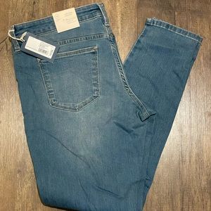 Universal Thread low rise jeggings size 14/32L